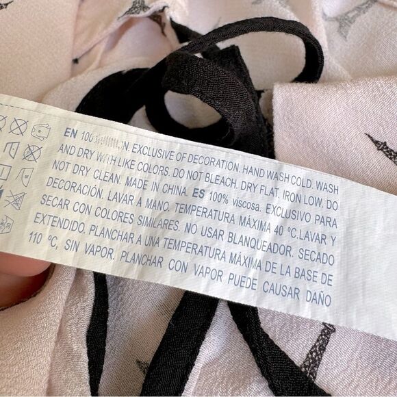 Forever 21 Light Pink Eiffel Tower Top Size Medium - Picture 5 of 5